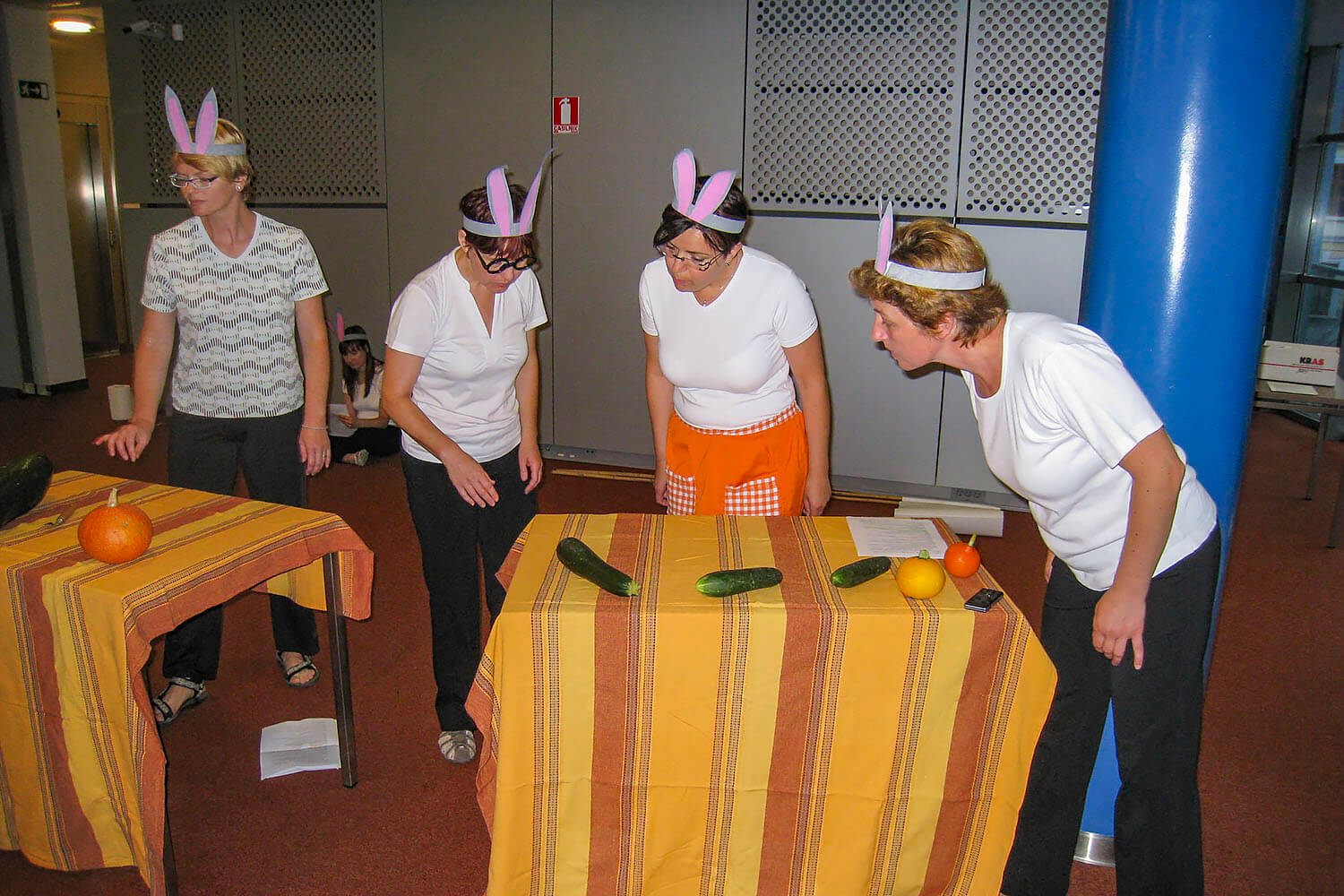 Mali zajček in velikansko korenje