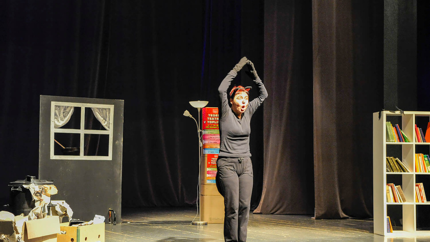 Muc išče čarovnico