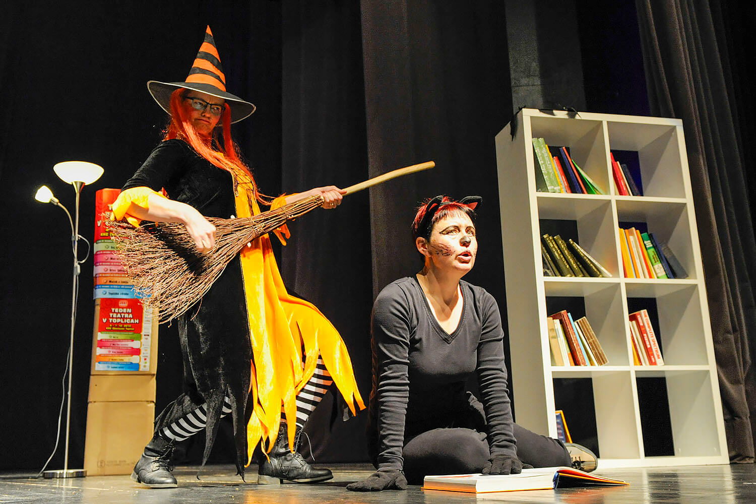 Muc išče čarovnico