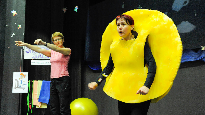 Polna luna in shujševalna kura